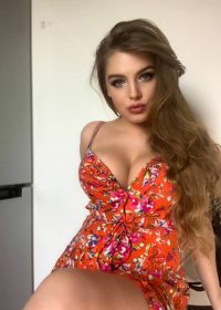 Проститутка Линда +7(981)136-33-84 Санкт-Петербург