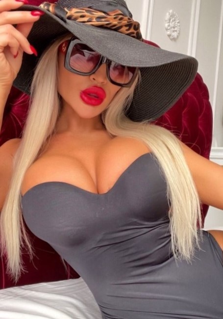 Проститутка Мила 22 года, у метро Электросила  +79811363384