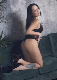 Проститутка Инна 20 лет, у метро Ломоносовская  +79811554285 - фото 