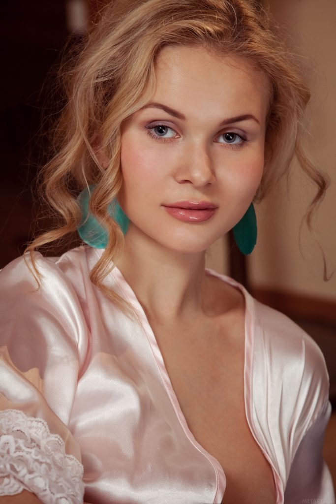 Проститутка Катя 23 года, у метро Крестовский Остров  +7(981)294-39-94