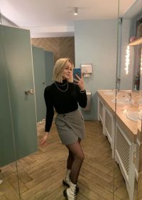 Проститутка Марианна 21 год, у метро Московская  +79811363384 - фото 1